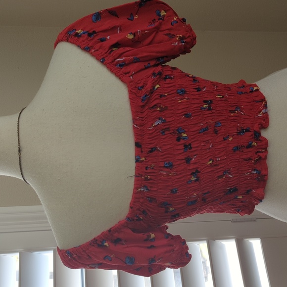 Top - Picture 2 of 4